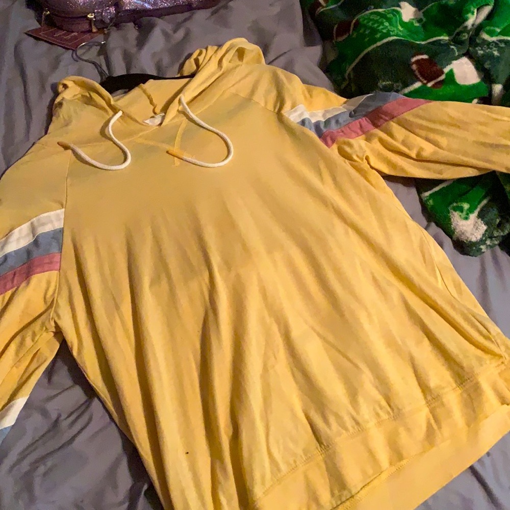 Cute yellow long sleeve